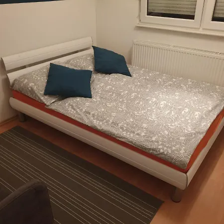 Myrooms * Schonfliess